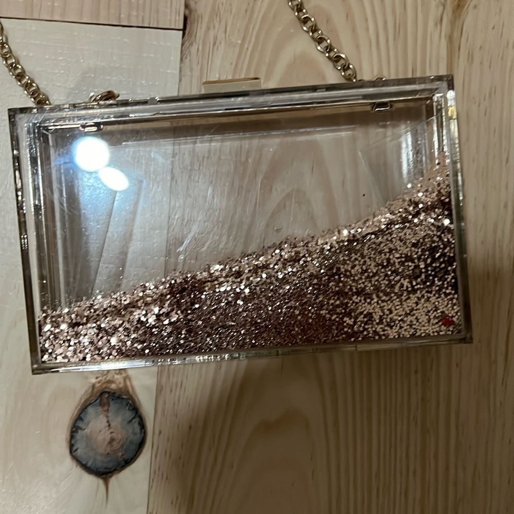 Lucite glitter purse 👛
